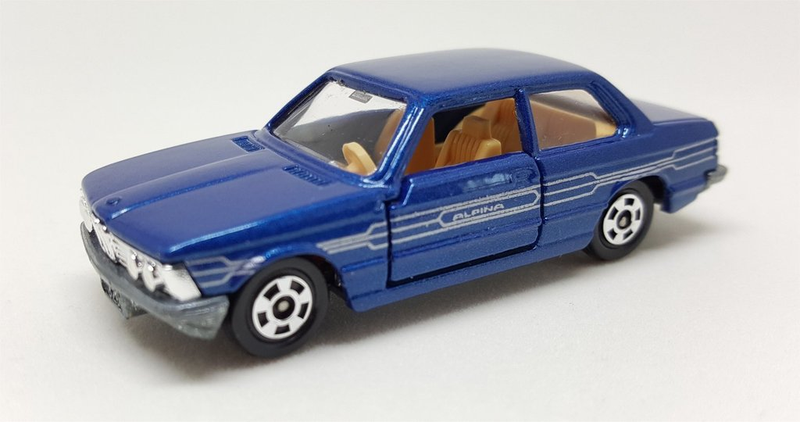 Illustration for article titled LaLD Car Week: Teutonic Tuesday - Tomica BMW 320i